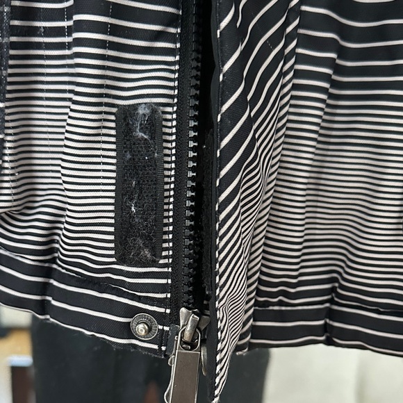 Firefly Men's Striped Black and Gray Ski Jacket - Picture 3 of 10